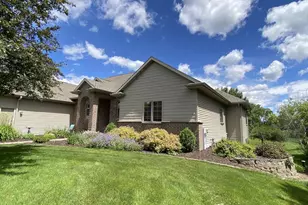 3546 Dekalb Ln, Neenah, WI 54956 - Photo 3