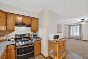 6702 N Abey Ct, Janesville, WI 53536 - Photo 13