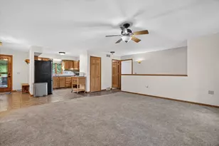 6702 N Abey Ct, Janesville, WI 53536 - Photo 9