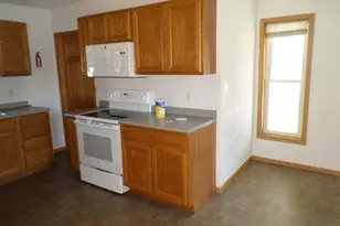 415 W Council St, Tomah, WI 54660 - Photo 7