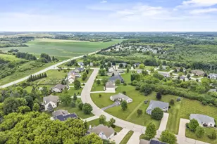 107 Red Fox Dr, Johnson Creek, WI 53038 - Photo 59