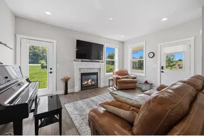 137 Bristle Way, Edgerton, WI 53534 - Photo 5