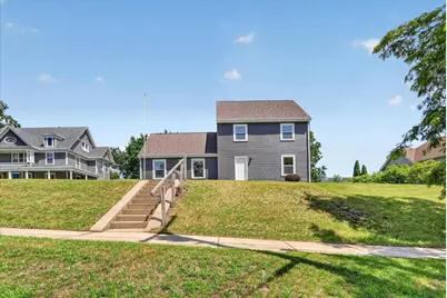 215 Roosevelt Avenue, Beloit, WI 53511 - Photo 29