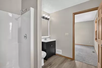 215 Roosevelt Avenue, Beloit, WI 53511 - Photo 19