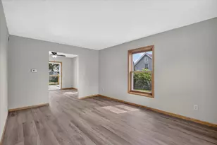 215 Roosevelt Ave, Beloit, WI 53511 - Photo 11