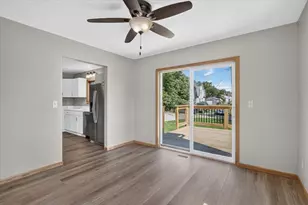215 Roosevelt Ave, Beloit, WI 53511 - Photo 9
