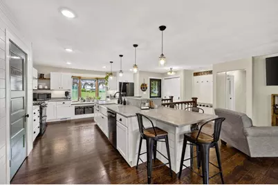 542 Woodview Drive, Sun Prairie, WI 53590 - Photo 11