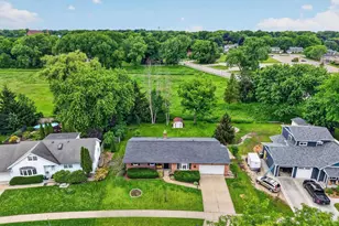 542 Woodview Dr, Sun Prairie, WI 53590 - Photo 49