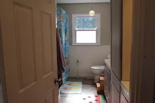 2387 S Park Ave, Beloit, WI 53511 - Photo 17