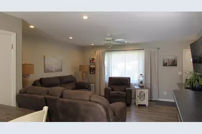 2387 S Park Avenue, Beloit, WI 53511 - Photo 7
