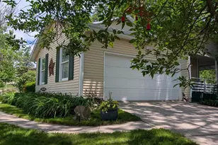 420 Melody Ln, Verona, WI 53593 - Photo 5