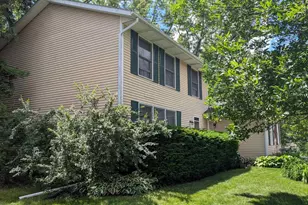420 Melody Ln, Verona, WI 53593 - Photo 7