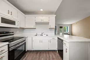 2954 King James Way, Fitchburg, WI 53719 - Photo 13