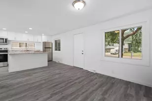 219 Memphis Ave, Madison, WI 53714 - Photo 5