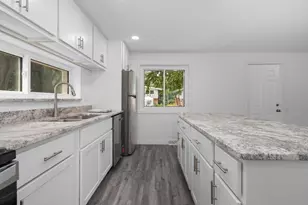 219 Memphis Ave, Madison, WI 53714 - Photo 9