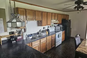 6904 E Buckeye Rd, Madison, WI 53718 - Photo 3