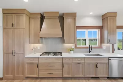 6651 Lucas Lane, Sun Prairie, WI 53598 - Photo 15
