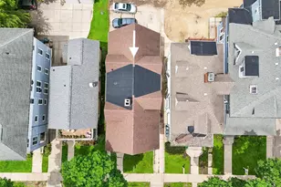 926 Spaight St, Madison, WI 53703 - Photo 9