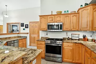 6101 Holscher Rd, Mcfarland, WI 53558 - Photo 7