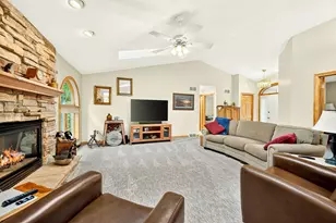 6101 Holscher Rd, Mcfarland, WI 53558 - Photo 23