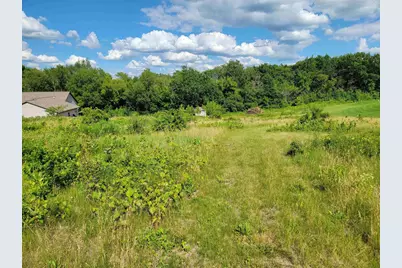 N4524 Prairie Knoll Circle, Portage, WI 53901 - Photo 5
