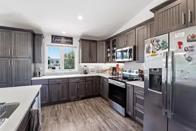 233 Greenway Circle, Deerfield, WI 53531 - Photo 3