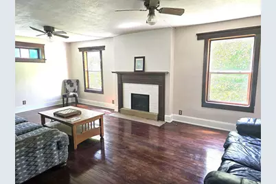 2467 S Riverside Drive, Beloit, WI 53511 - Photo 7