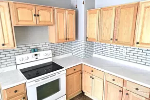 2467 S Riverside Dr, Beloit, WI 53511 - Photo 15