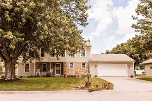 1115 E Iowa St, Prairie Du Chien, WI 53821 - Photo 35