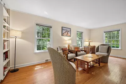 1111 Amherst Drive, Madison, WI 53705 - Photo 7