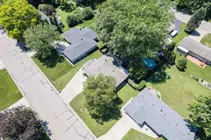 345 Beechwood Dr, Janesville, WI 53548 - Photo 43
