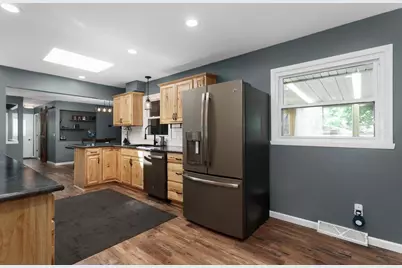 345 Beechwood Drive, Janesville, WI 53548 - Photo 7