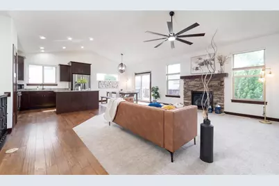 9406 Silverstone Lane, Madison, WI 53593 - Photo 5