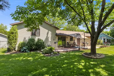 1036 Villa Circle, Sun Prairie, WI 53590 - Photo 3