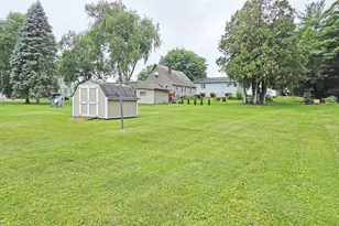 1404 Center St, Watertown, WI 53098 - Photo 49