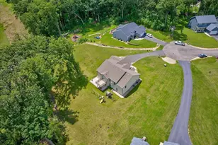 932 E Lauderdale Ct, Edgerton, WI 53534 - Photo 51