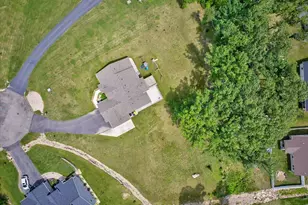 932 E Lauderdale Ct, Edgerton, WI 53534 - Photo 5