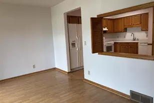 1422 Dayton Dr, Janesville, WI 53546 - Photo 5