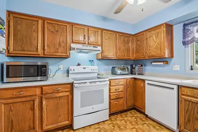6008 Exchange Street, Mcfarland, WI 53558 - Photo 15