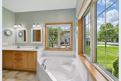 610 Pleasant Valley Parkway, Waunakee, WI 53597 - Photo 25