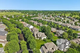 610 Pleasant Valley Pkwy, Waunakee, WI 53597 - Photo 41