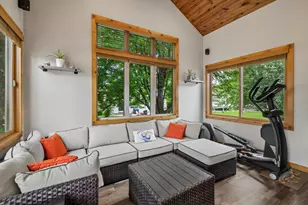 610 Pleasant Valley Pkwy, Waunakee, WI 53597 - Photo 19
