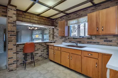 1315 W Court Street, Janesville, WI 53548 - Photo 11
