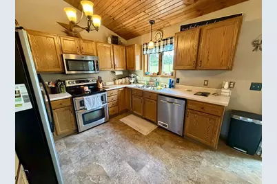 506 S Varnum Street, South Wayne, WI 53587 - Photo 17