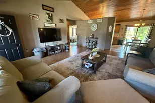 506 S Varnum St, South Wayne, WI 53587 - Photo 15