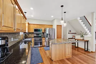 236 Westend Cir, Sun Prairie, WI 53590 - Photo 7