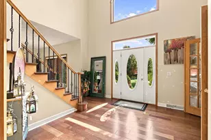 1802 Autumn Hill Dr, Verona, WI 53593 - Photo 3