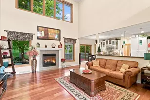 1802 Autumn Hill Dr, Verona, WI 53593 - Photo 5