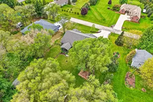 1789 Lunde Cir, Stoughton, WI 53589 - Photo 3