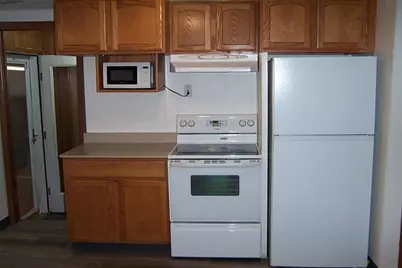 812 E Jefferson Street, Waupun, WI 53963 - Photo 3